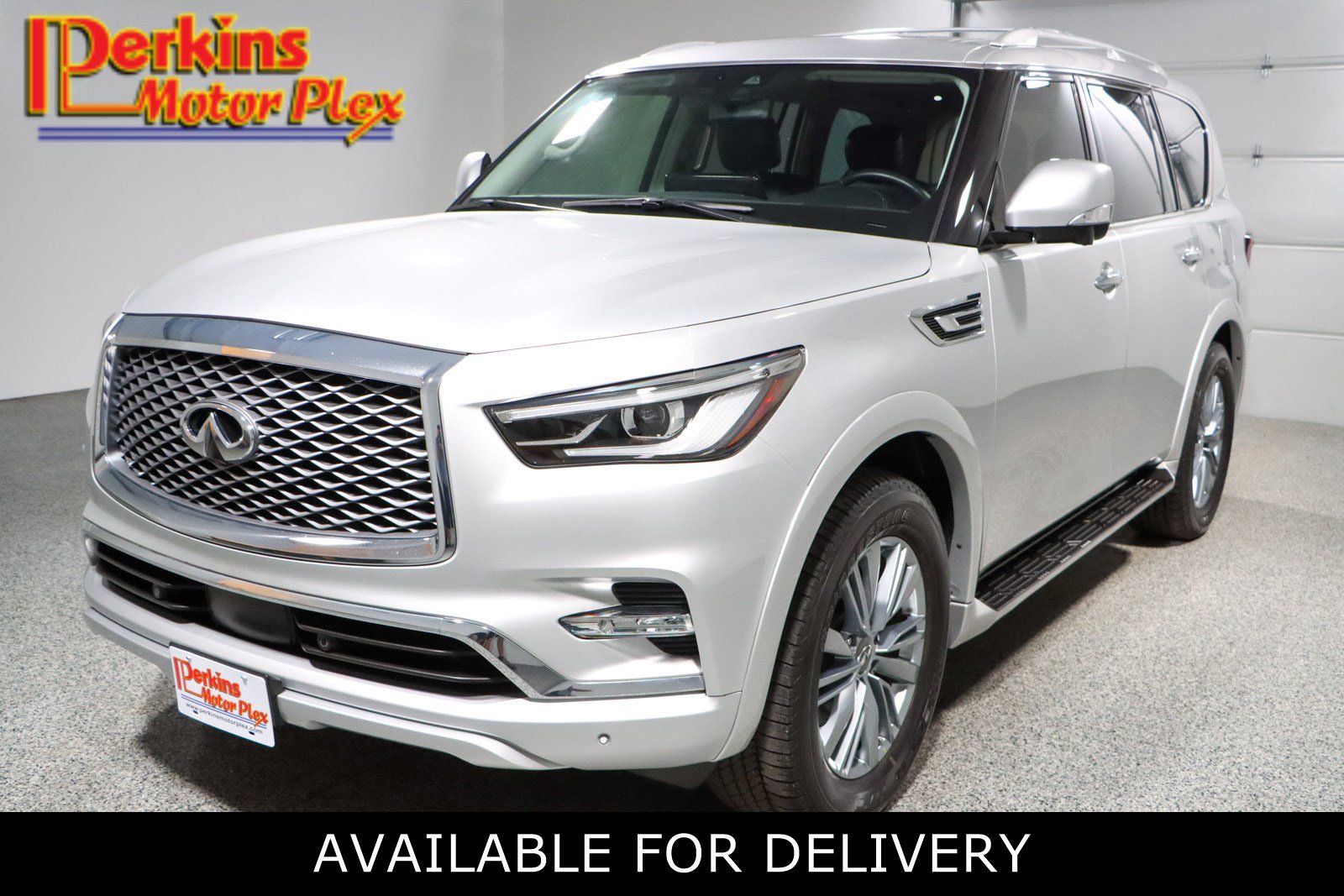 2023 INFINITI QX80 Luxe's photo