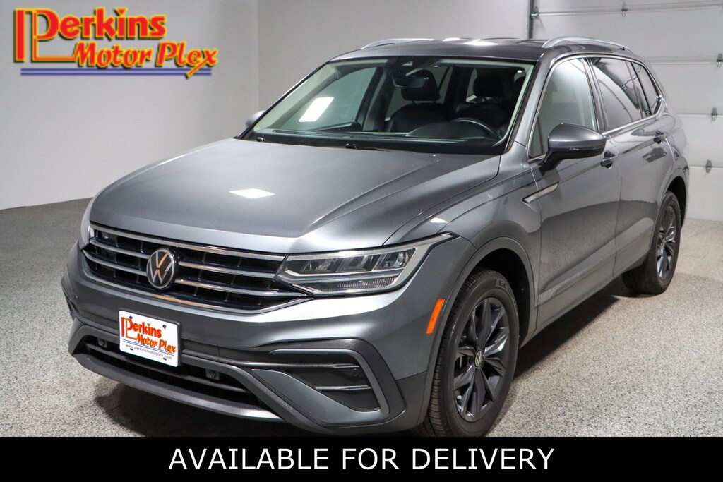 Used 2023 Volkswagen Tiguan SE SUV