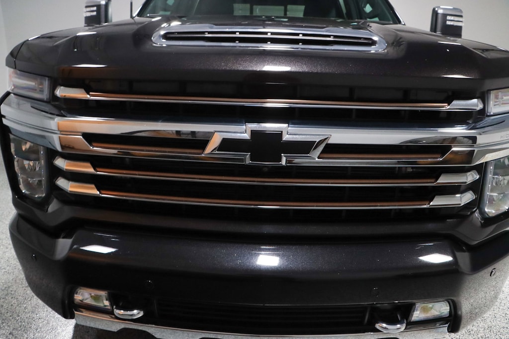 Used 2023 Chevrolet Silverado 2500HD High Country 4X4 Truck Crew Cab
