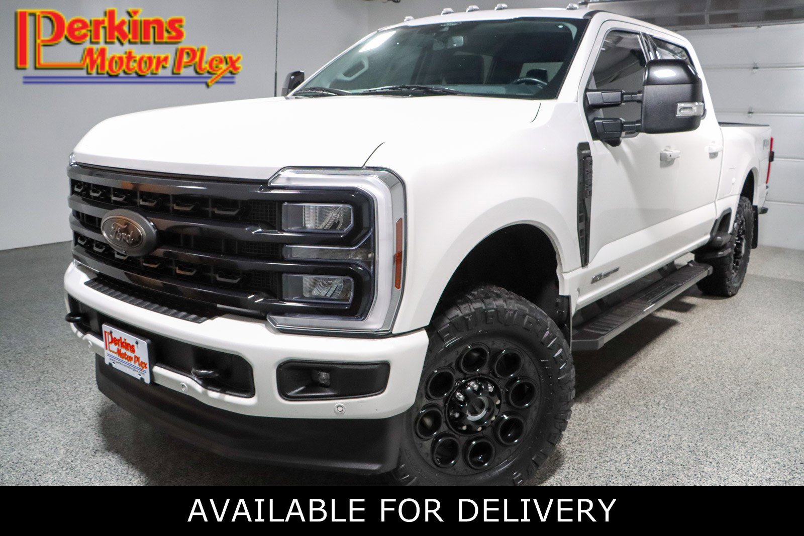 2024 Ford F-250 XL 4x4 Crew Cab 176 in's photo
