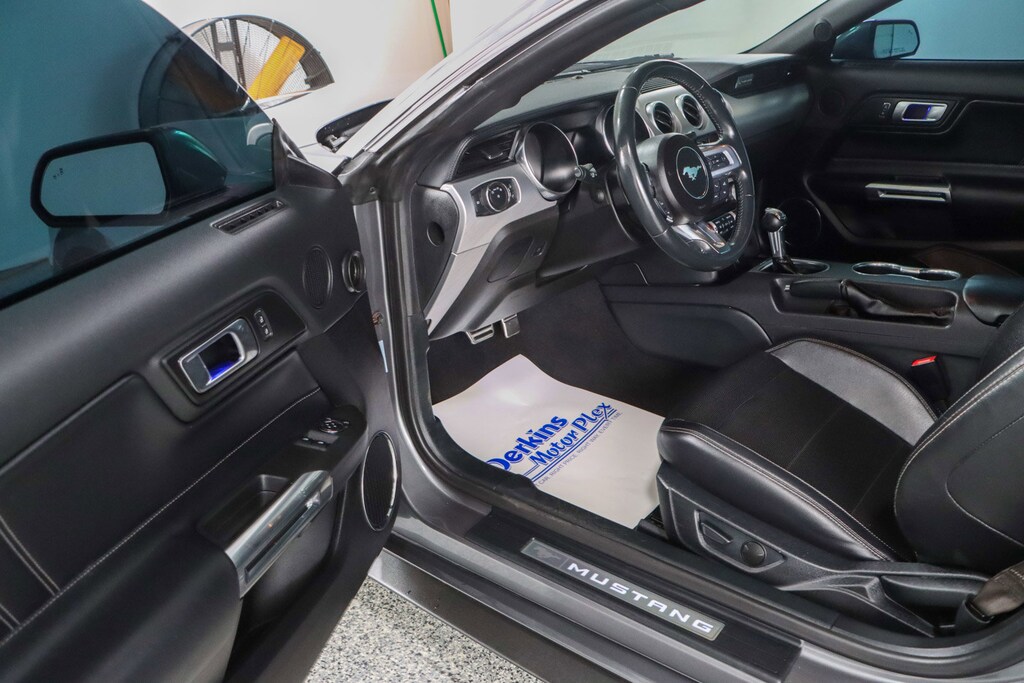 Used 2021 Ford Mustang  Coupe