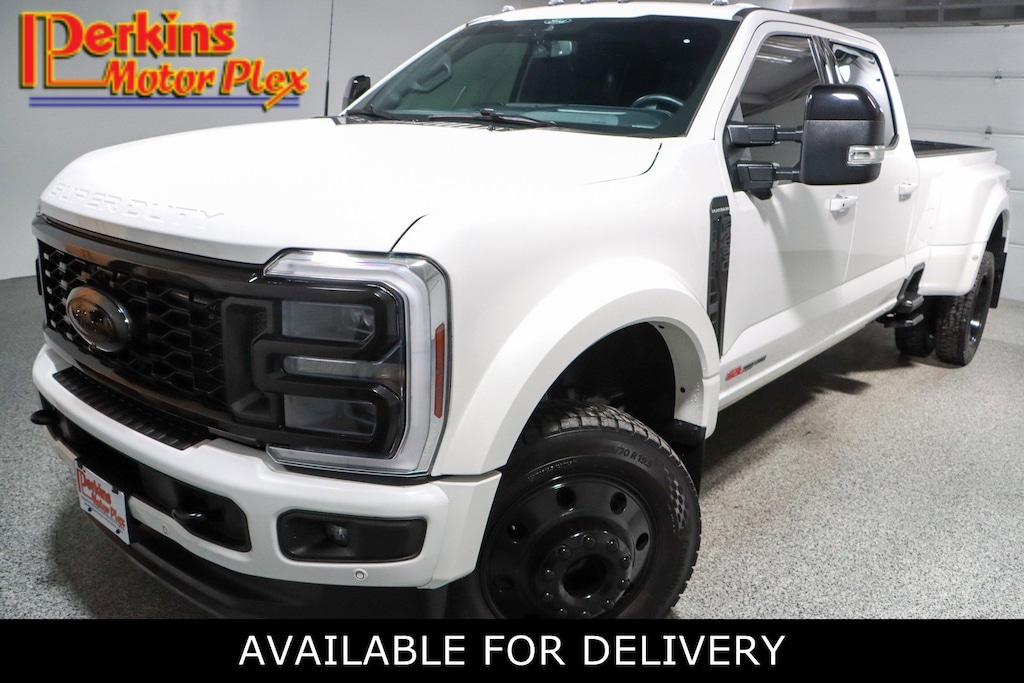 Used 2025 Ford F-450 PLATINUM 4X4 Truck Crew Cab