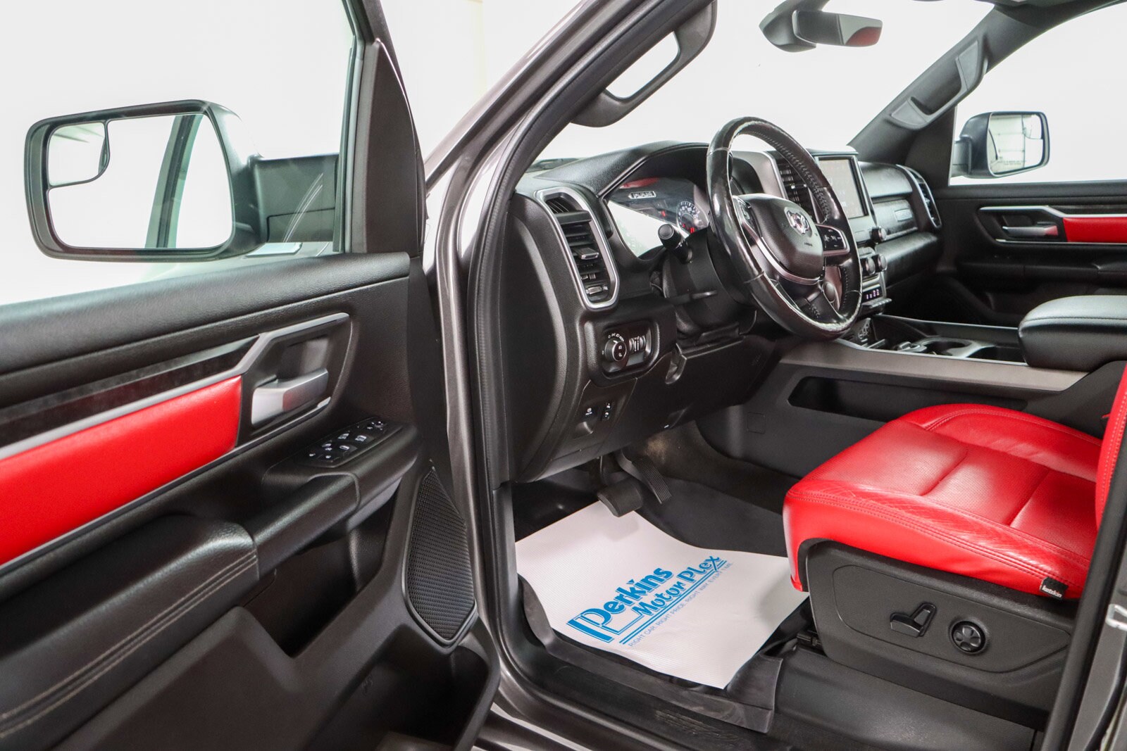 2019 Ram 1500 Big Horn photo 2