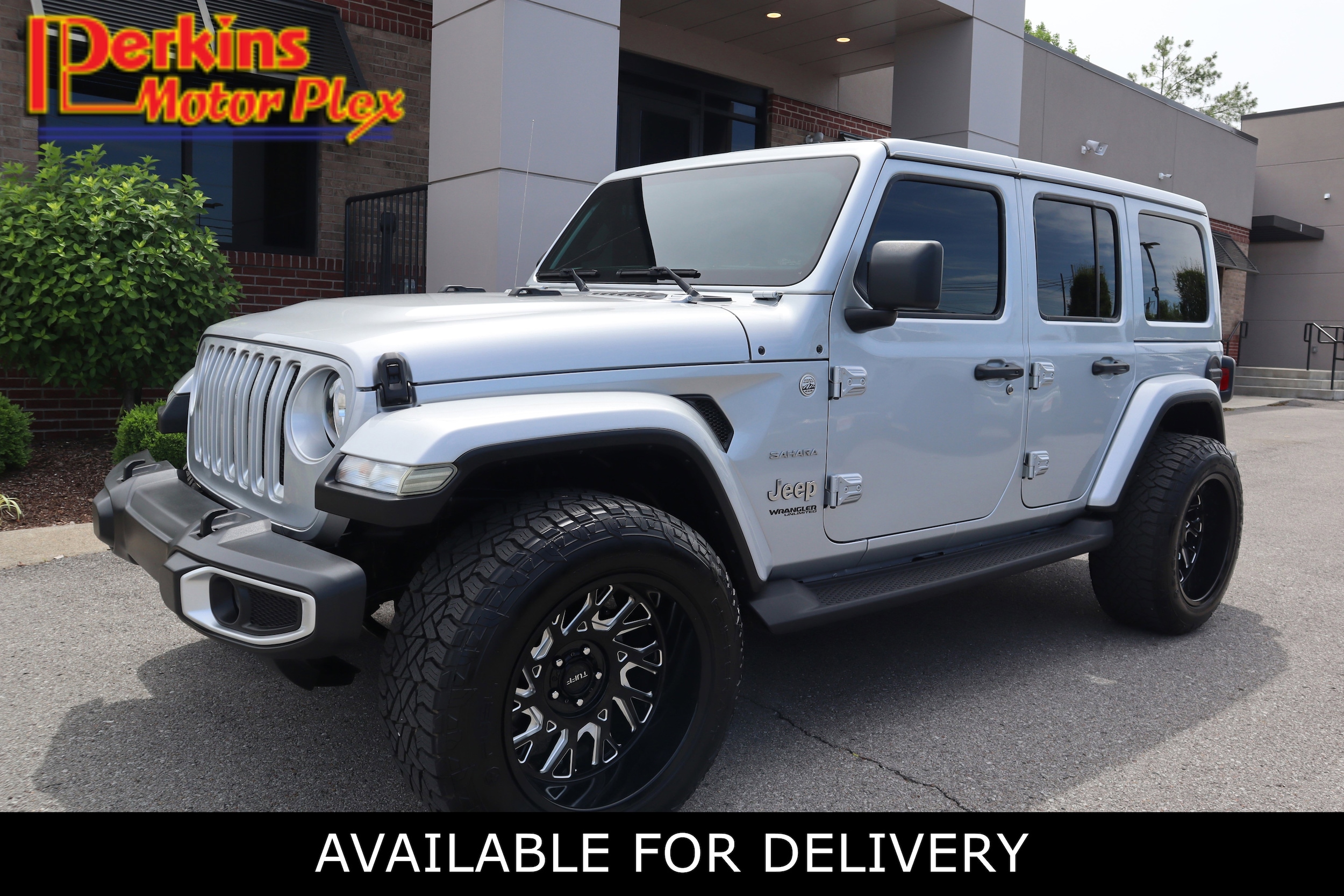 2022 Jeep Wrangler Sahara's photo