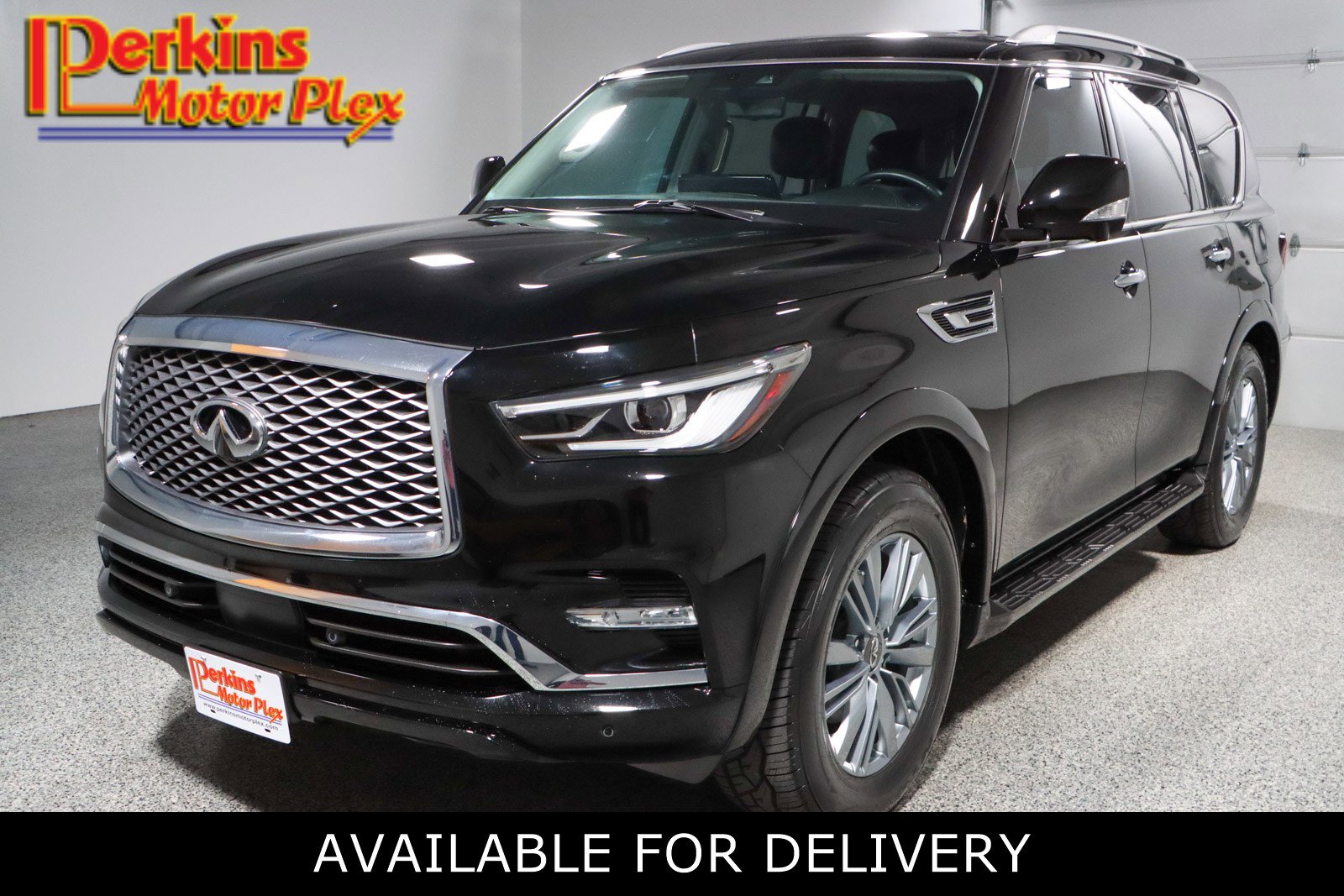 2022 INFINITI QX80's photo