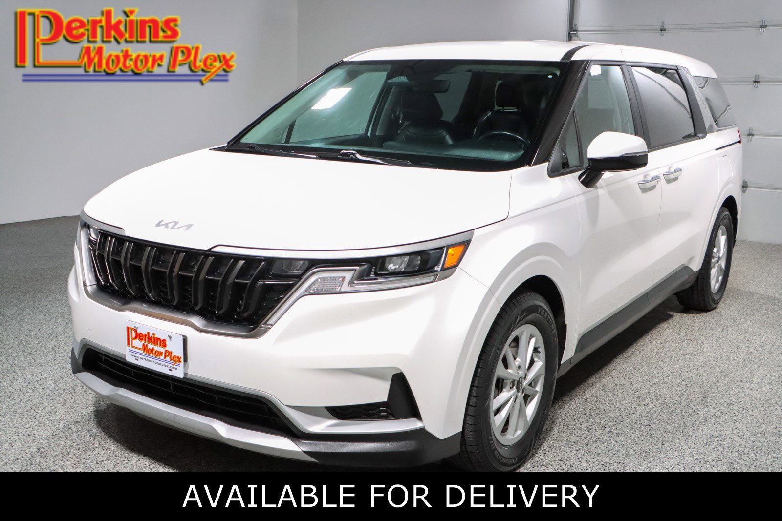 2023 Kia Sedona LX Seat Pkg's photo