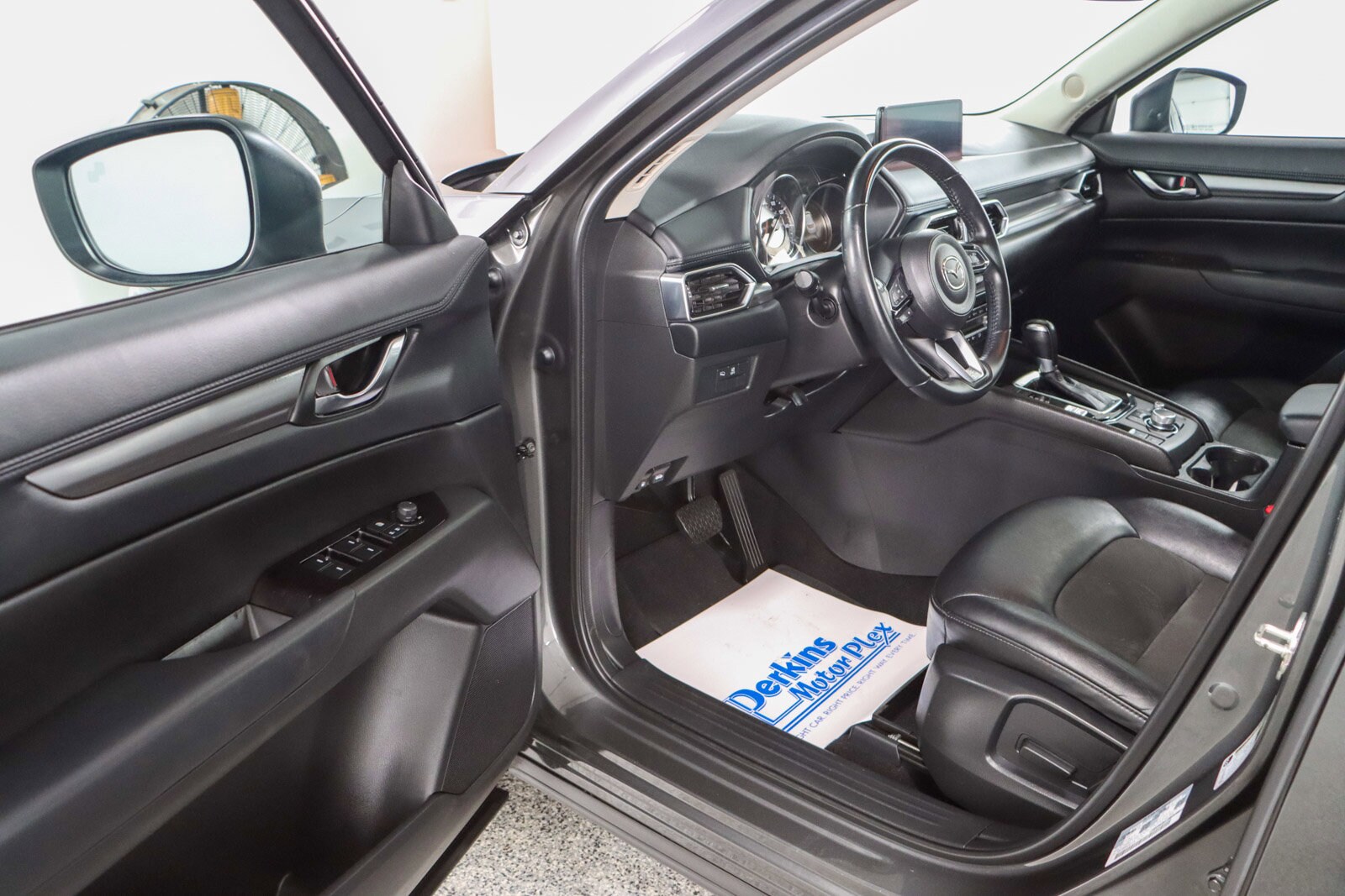 2022 Mazda CX-5 2.5 Select photo 2