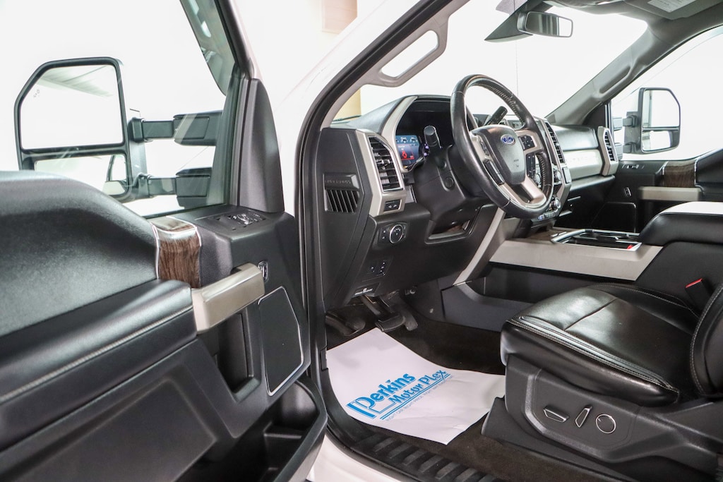 Used 2018 Ford F-350 LARIAT 4X4 Truck Crew Cab