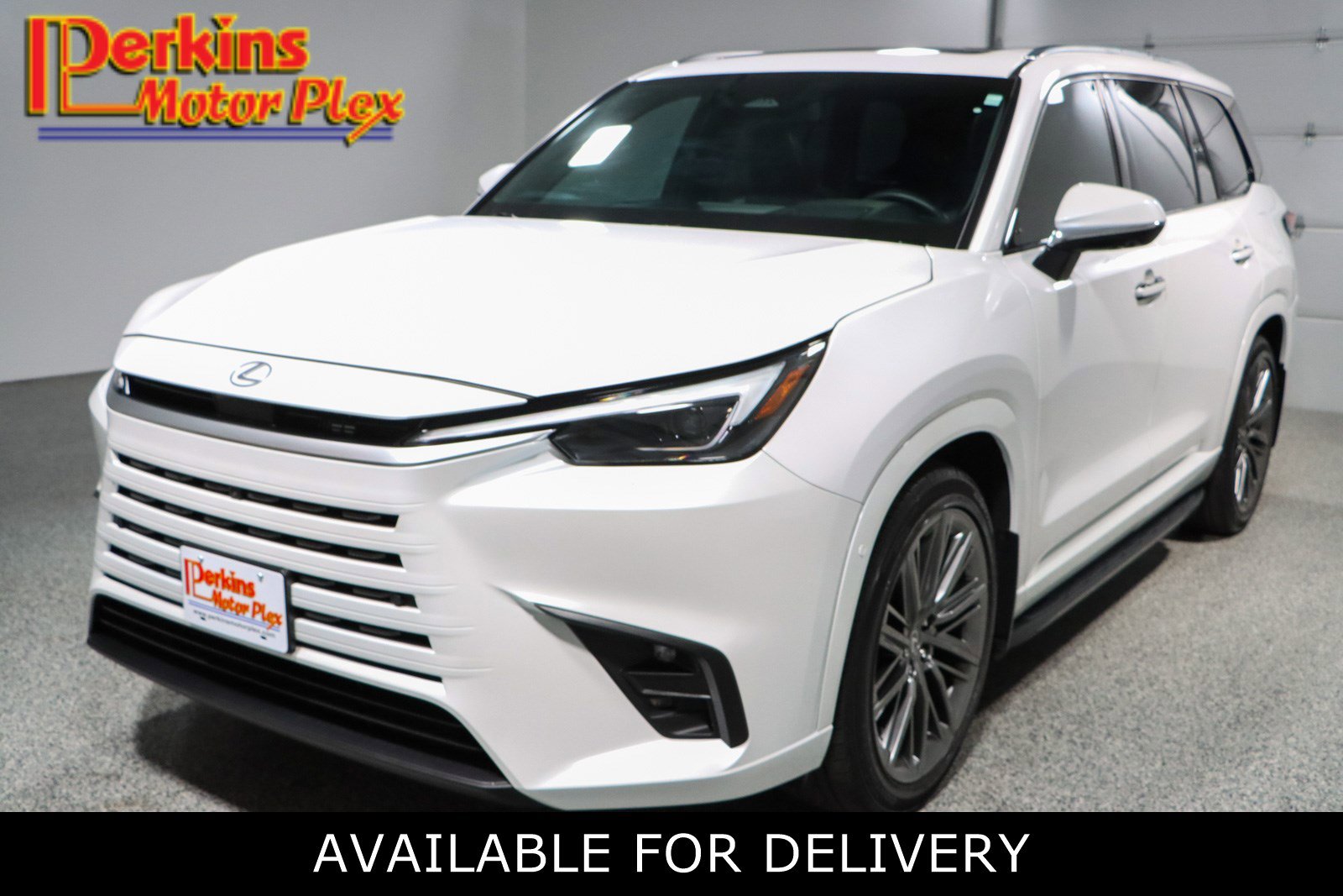 2025 Lexus TX Luxury's photo