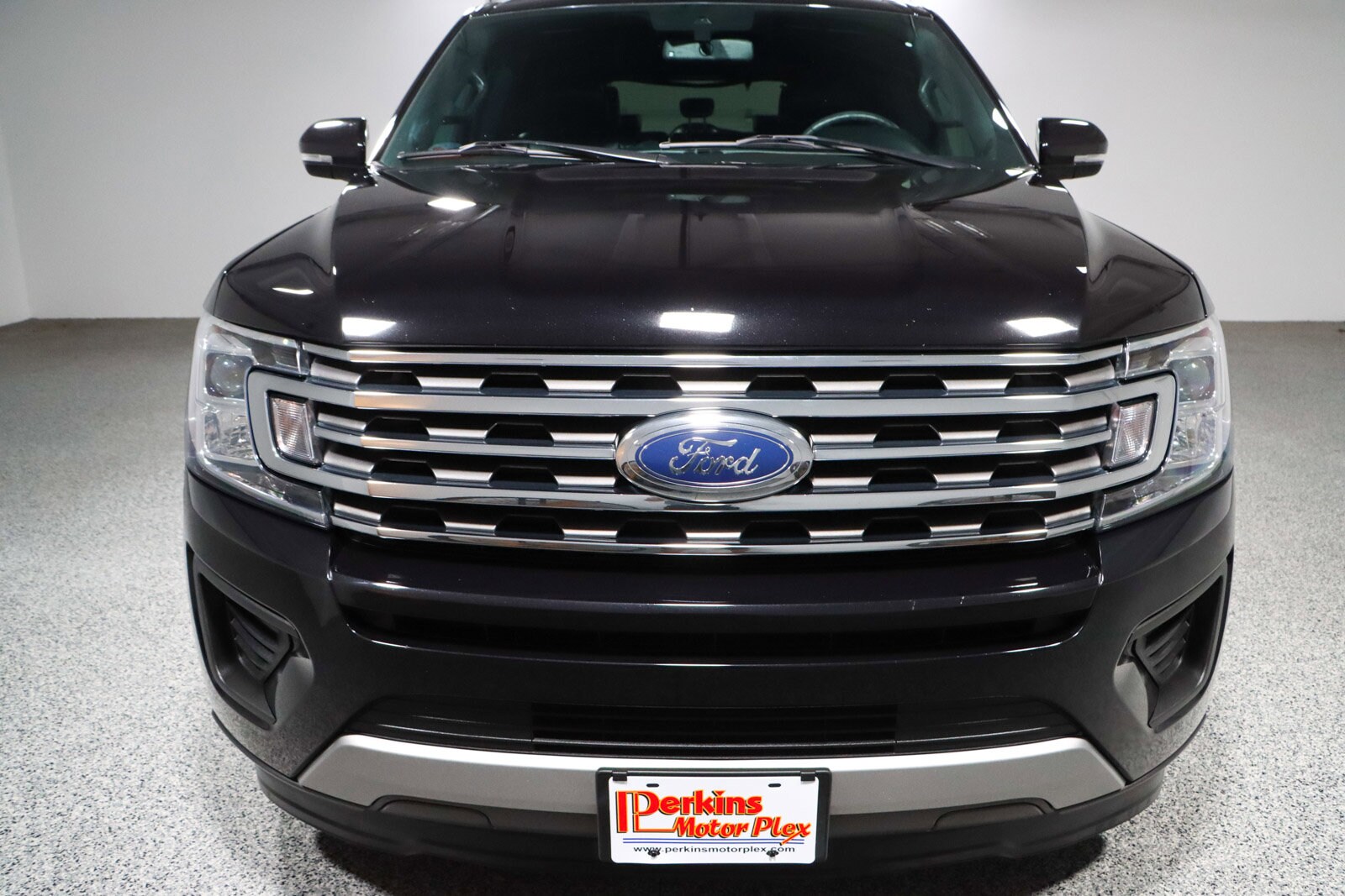 2020 Ford Expedition XLT photo 2