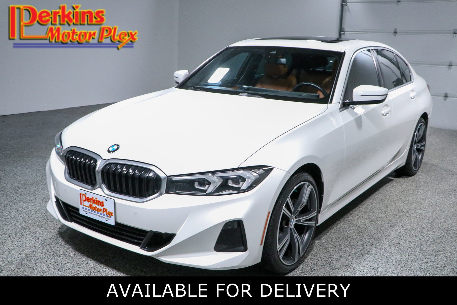 2024 BMW 3 Series 330i Sedan's photo