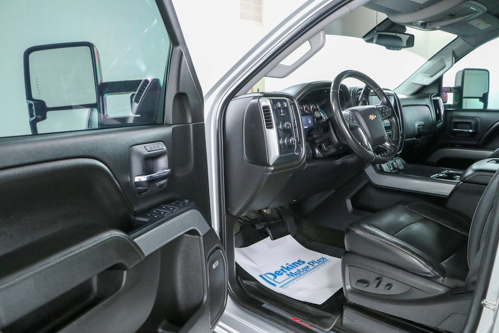 Used 2016 Chevrolet Silverado 2500HD LTZ 4X4 Truck Crew Cab