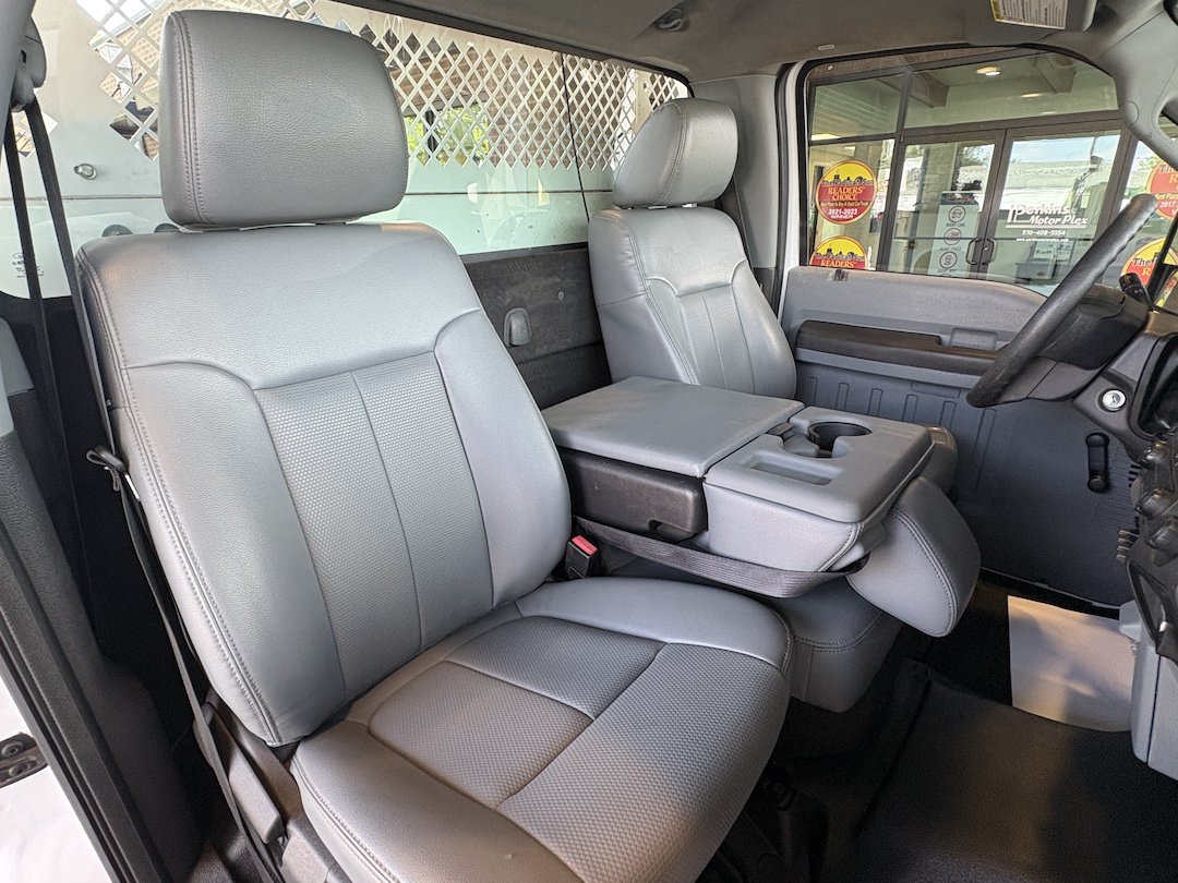 2016 Ford F-350 Super Duty Chassis Cab XL - Photo 23