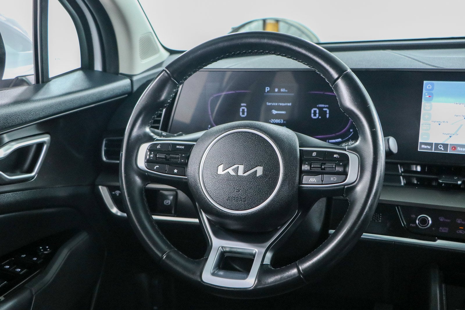 2023 Kia Sportage EX - Photo 12