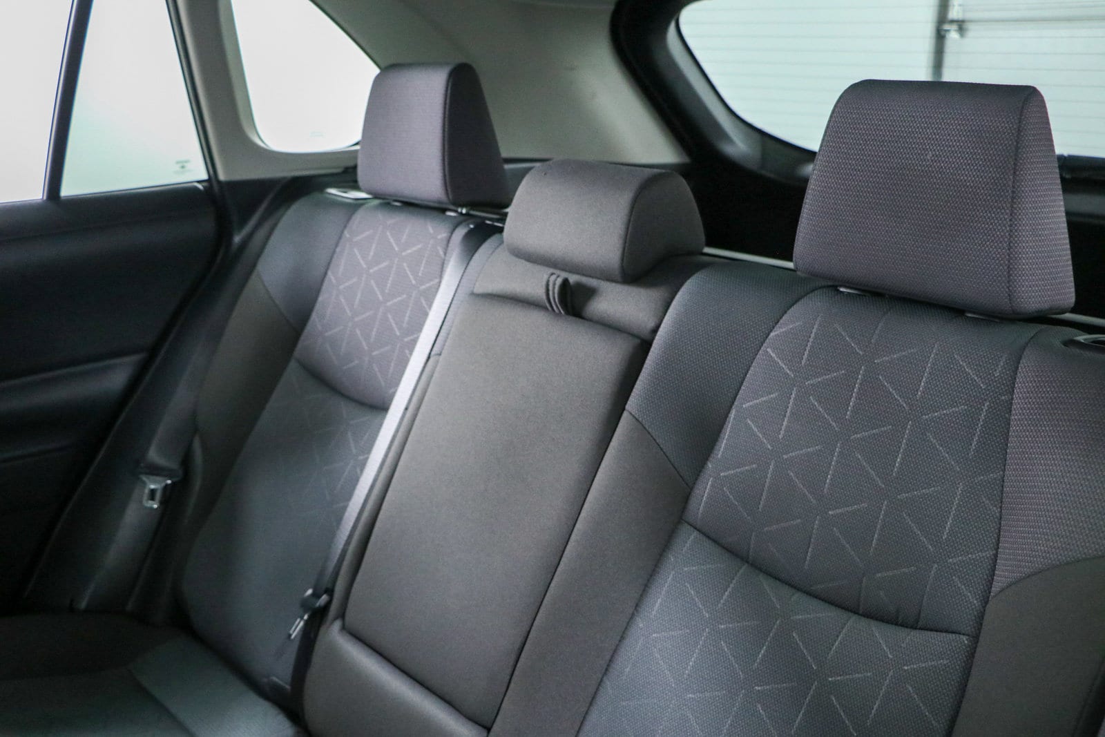 2025 Toyota RAV4 XLE - Photo 24