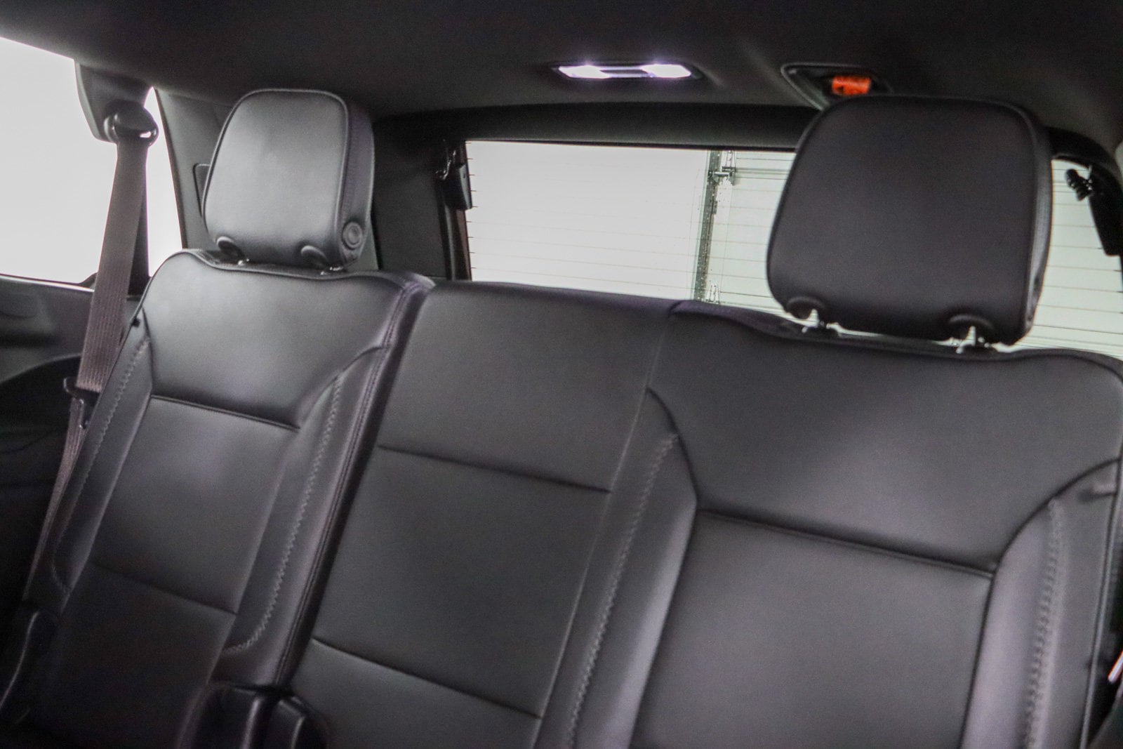 2023 GMC Yukon Denali - Photo 29
