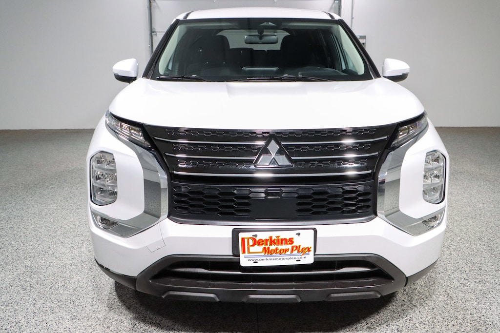 Used 2022 Mitsubishi Outlander ES CUV