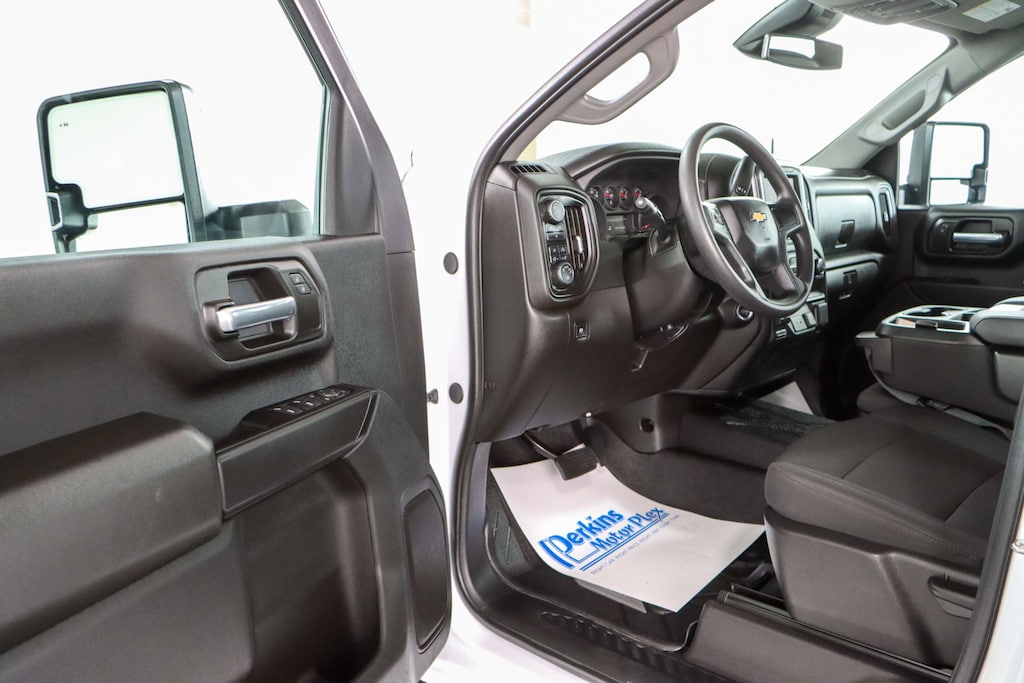 Used 2025 Chevrolet Silverado 2500HD 4X4 UTILITY BED Truck Crew Cab