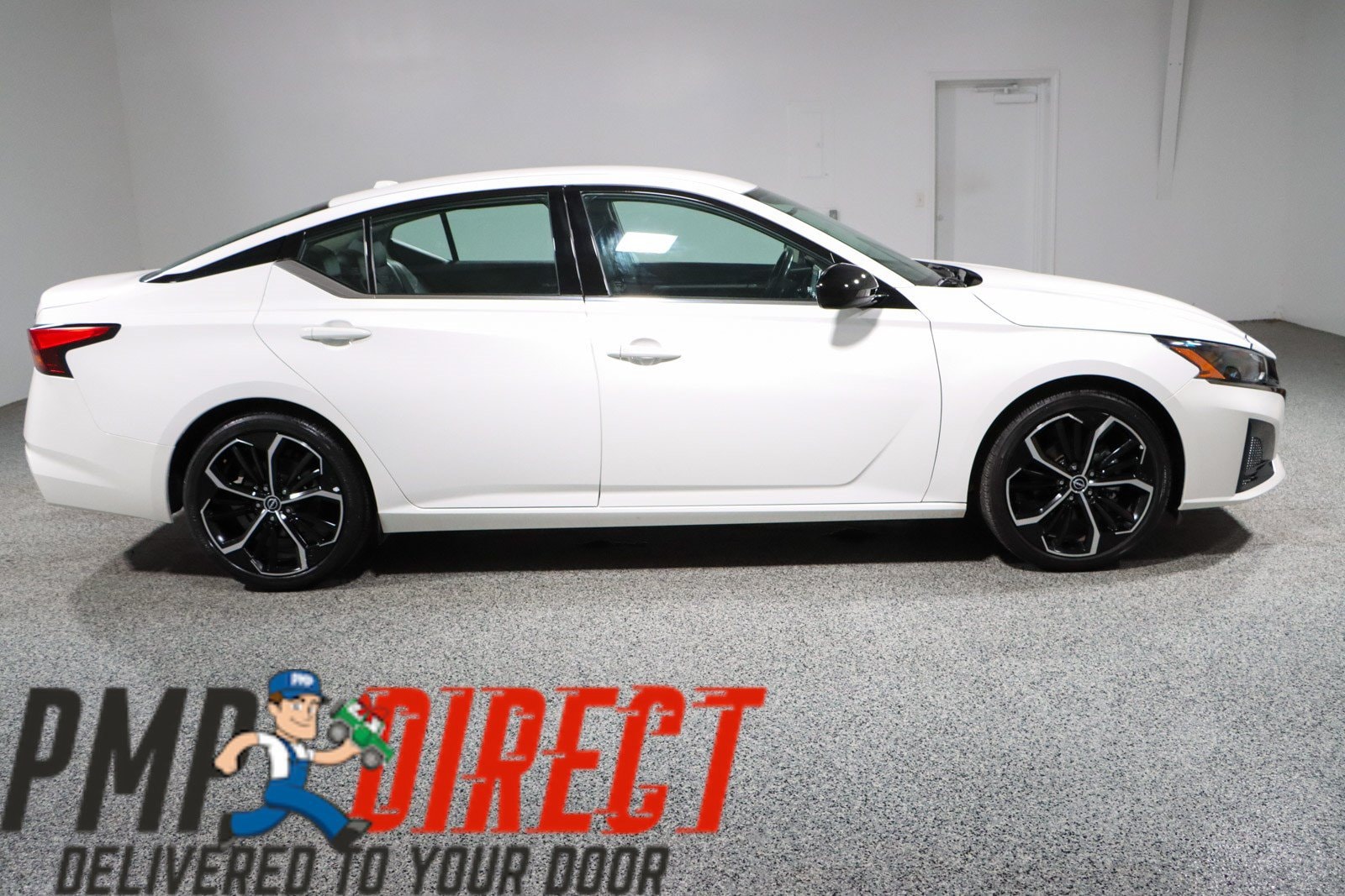 2024 Nissan Altima SR - Photo 6