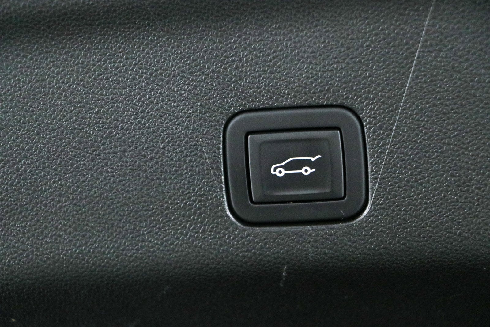 2023 GMC Yukon AT4 - Photo 36