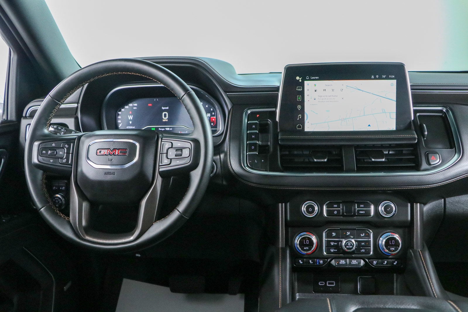 2023 GMC Yukon AT4 - Photo 18