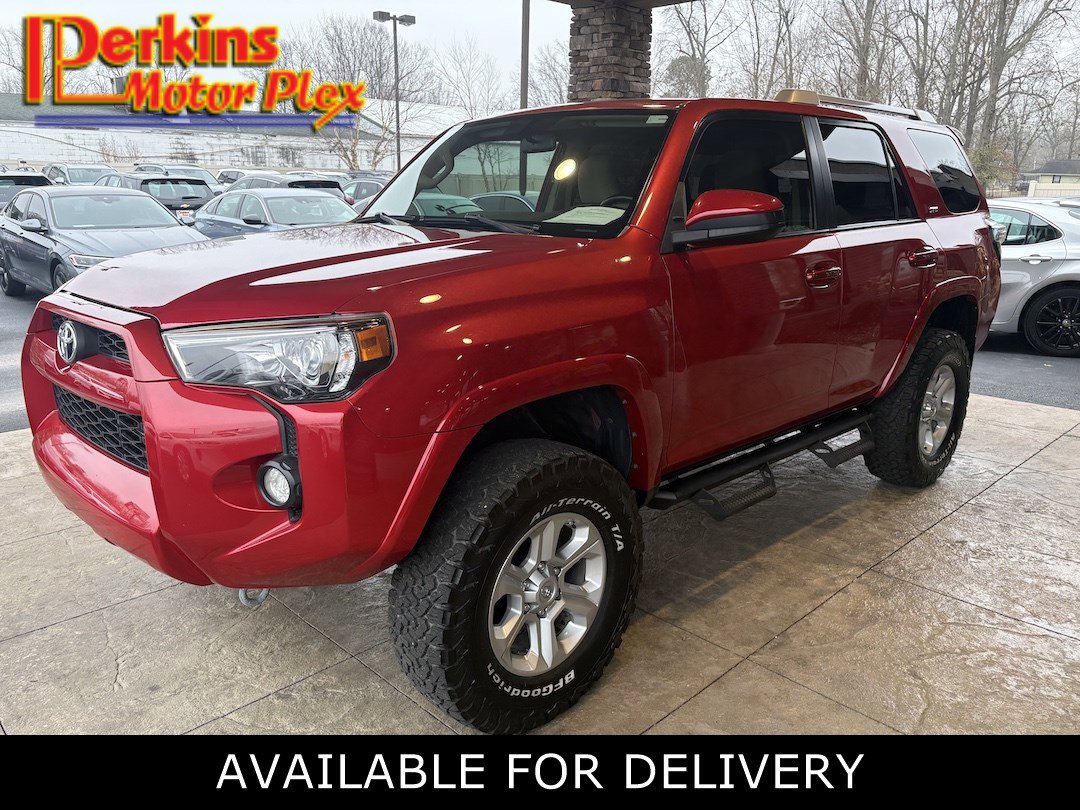 2018 Toyota 4Runner SR5's photo