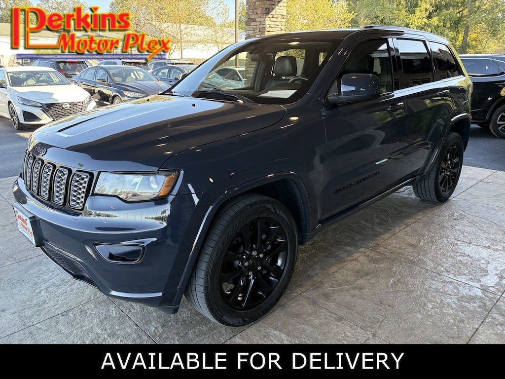 Used 2018 Jeep Grand Cherokee Altitude SUV