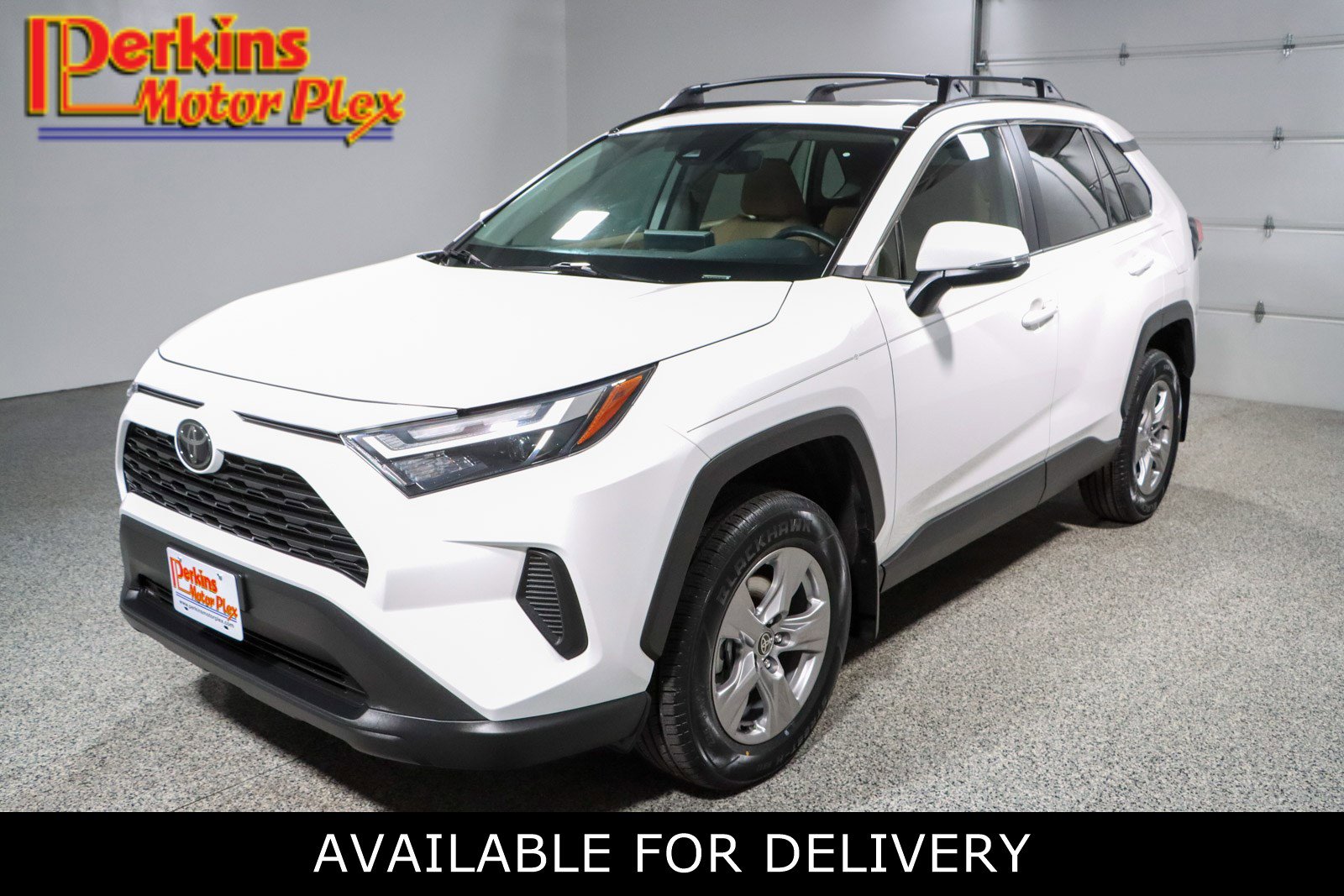 2024 Toyota RAV4 XLE FWD's photo