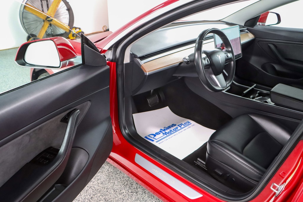 Used 2018 Tesla Model 3 Long Range Sedan