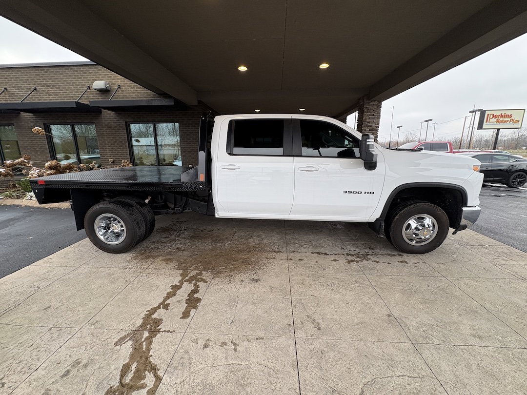 2024 Chevrolet Silverado 3500HD LT - Photo 7