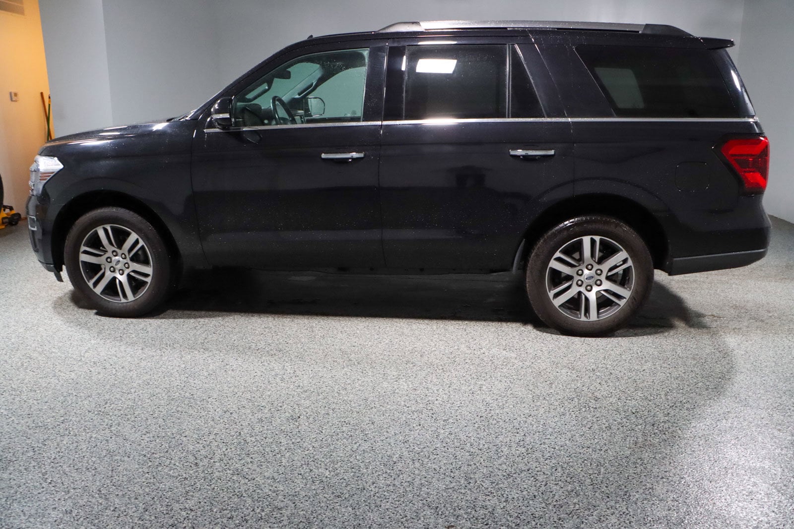 2022 Ford Expedition Limited - Photo 10