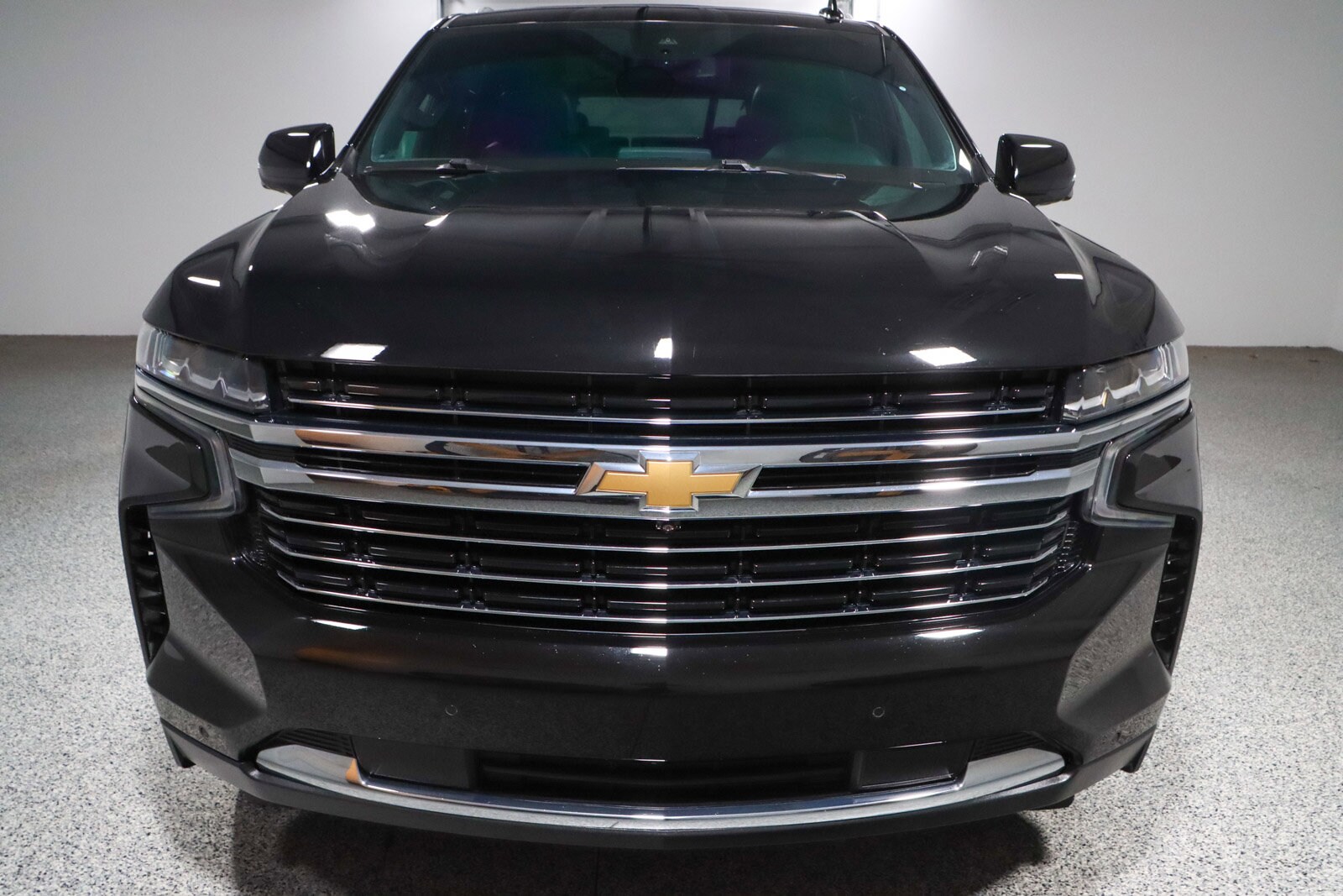 2023 Chevrolet Tahoe LT photo 2