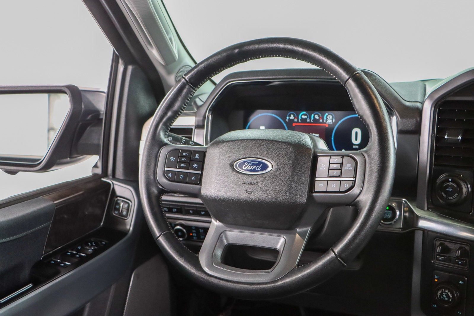 2023 Ford F-150 Lariat - Photo 13