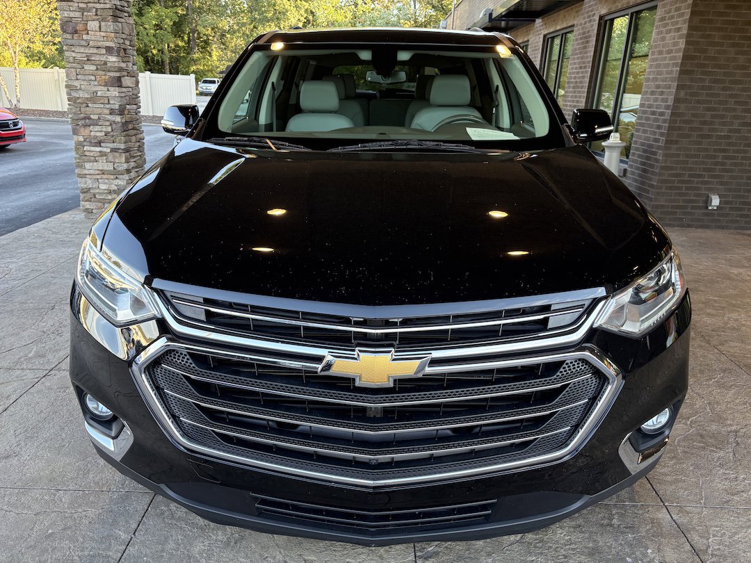 2019 Chevrolet Traverse Leather photo 2
