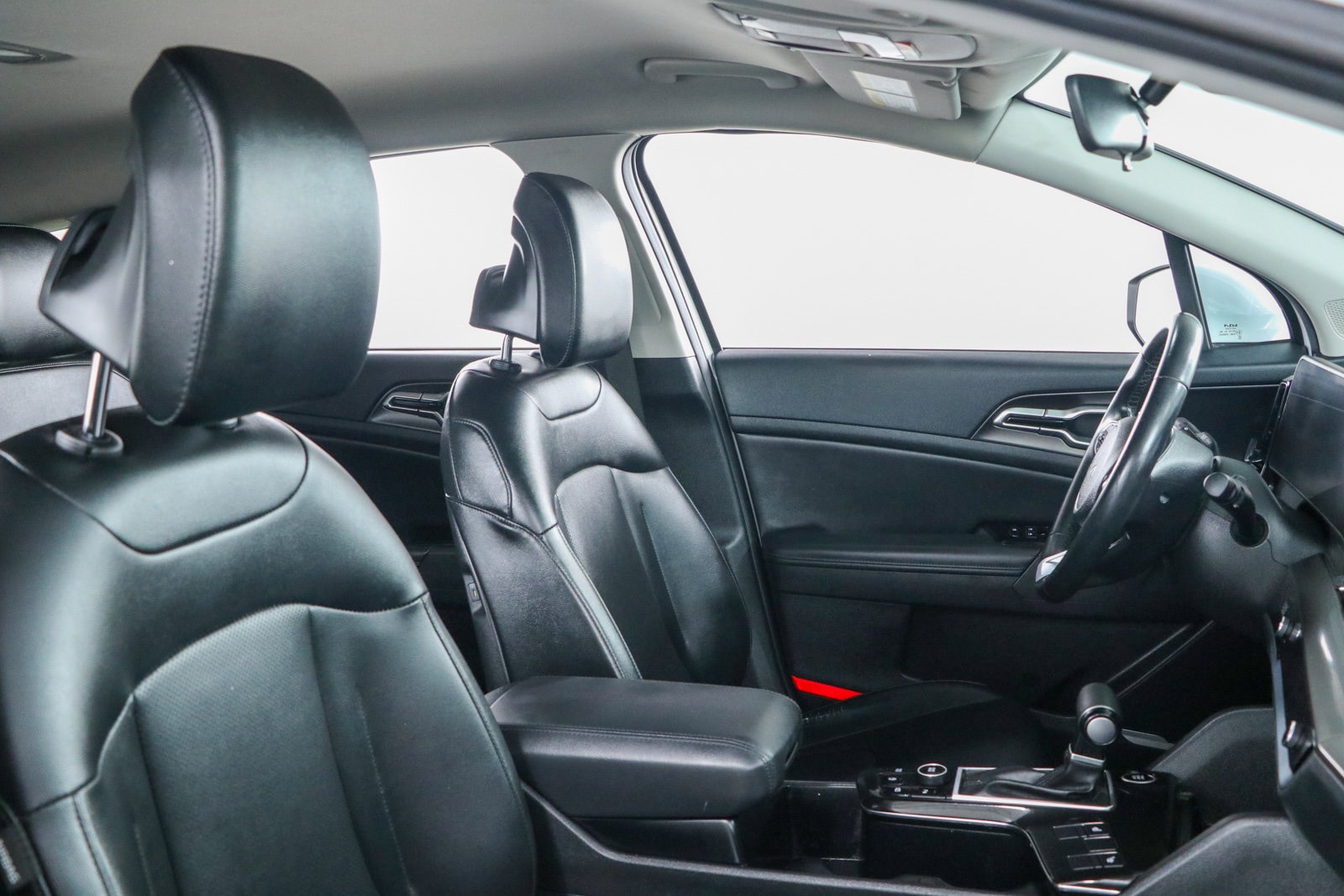 2023 Kia Sportage EX - Photo 26