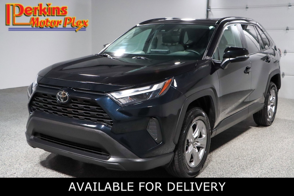 Used 2022 Toyota RAV4 XLE SUV