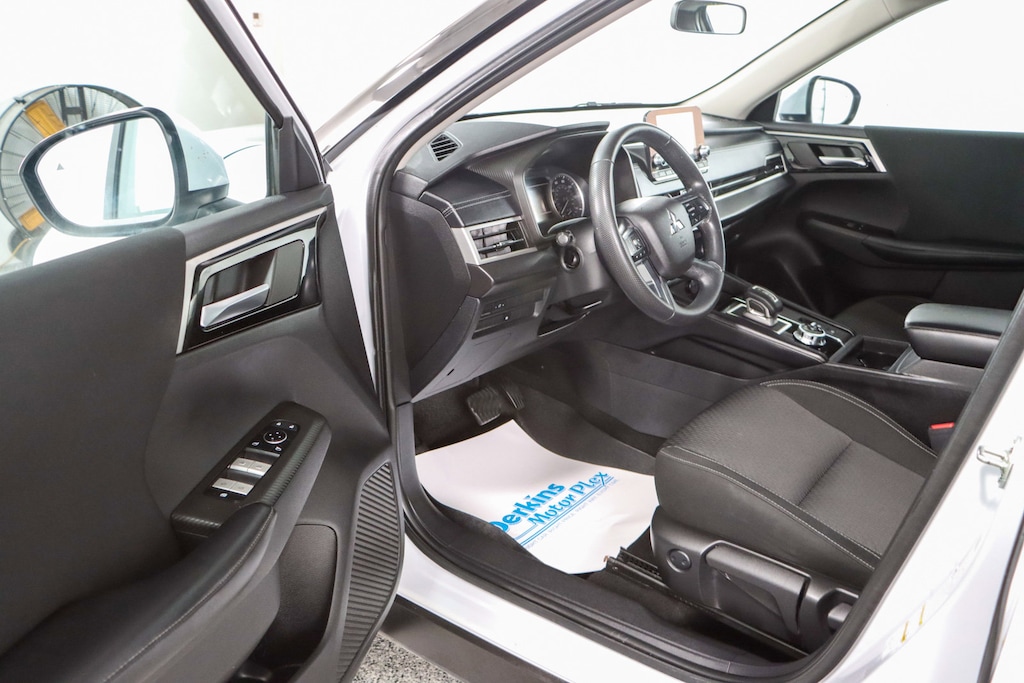 Used 2022 Mitsubishi Outlander ES CUV