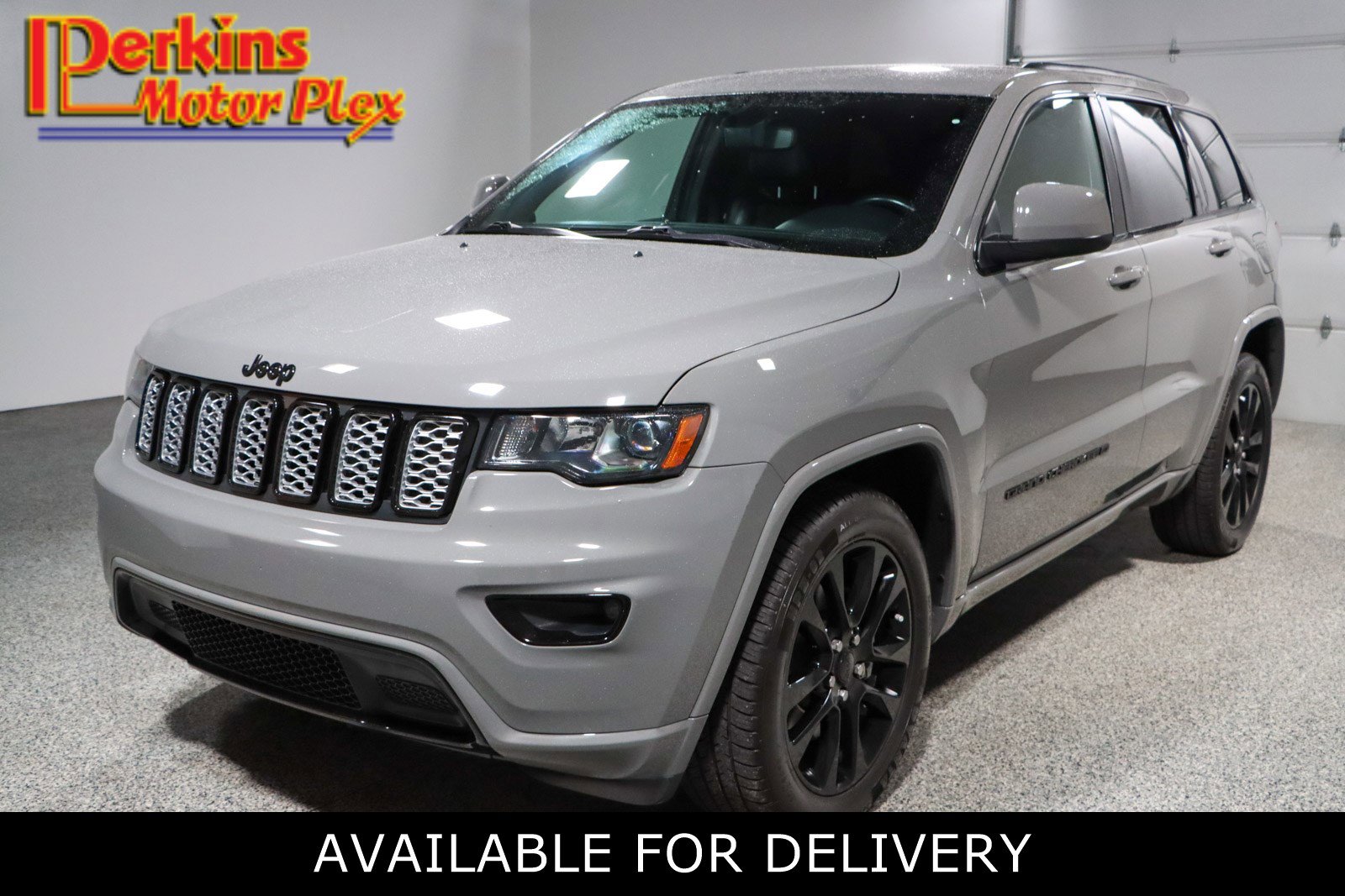2022 Jeep Grand Cherokee Laredo X's photo