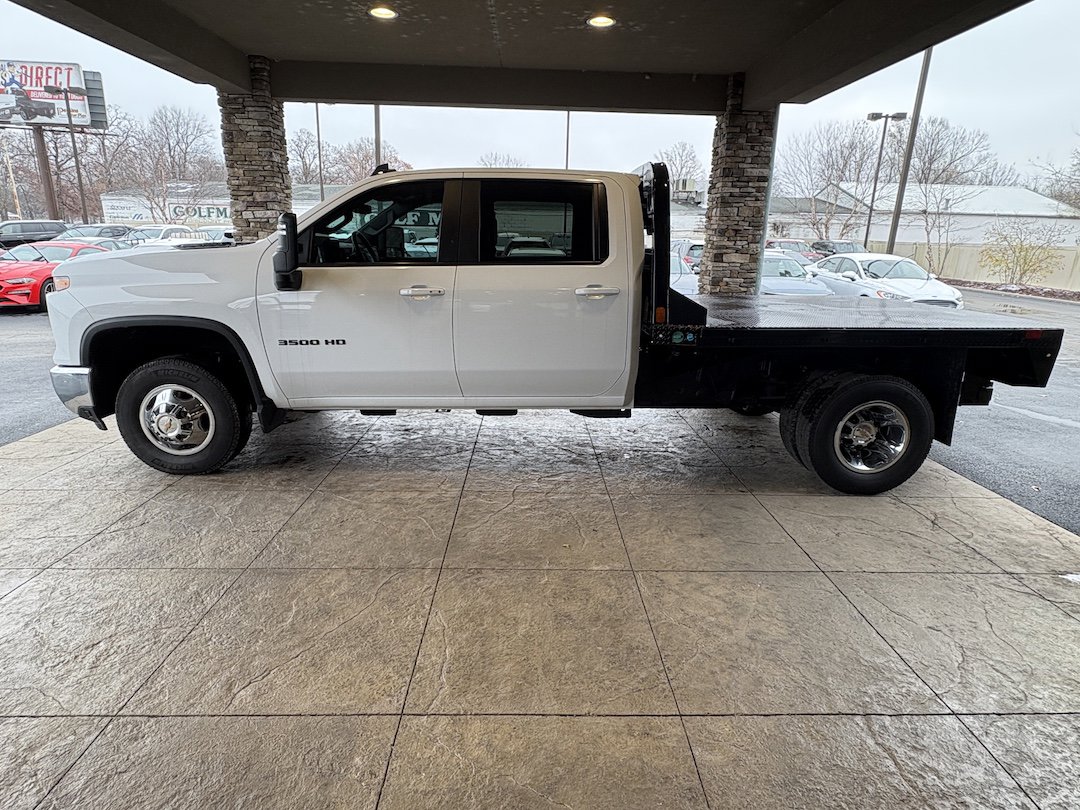 2024 Chevrolet Silverado 3500HD LT - Photo 11