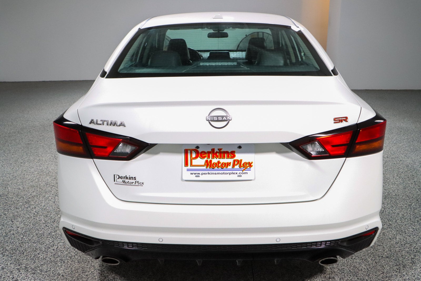 2024 Nissan Altima SR - Photo 8