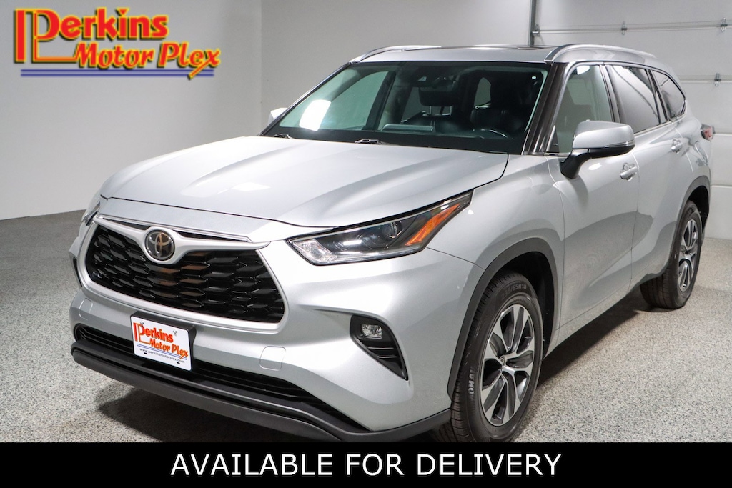 Used 2021 Toyota Highlander XLE SUV