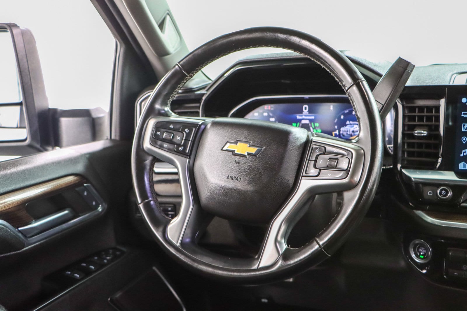 2024 Chevrolet Silverado 3500HD LT - Photo 13