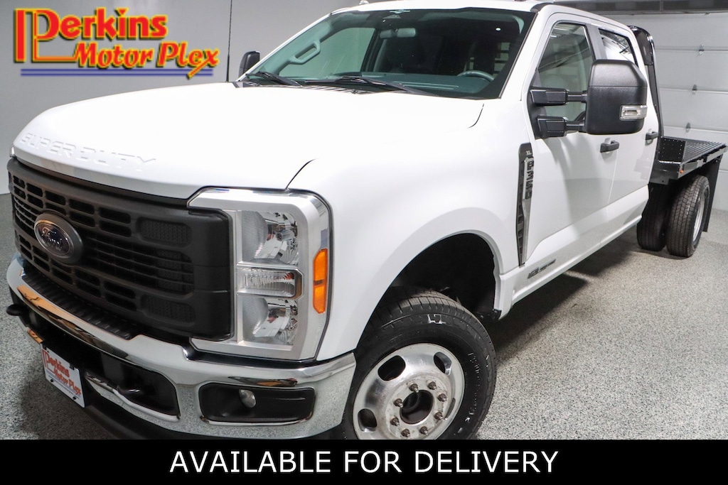 Used 2023 Ford F-350 XL 4X4 FLATBED Truck Crew Cab