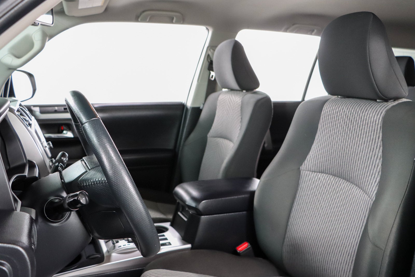 2021 Toyota 4Runner SR5 - Photo 24