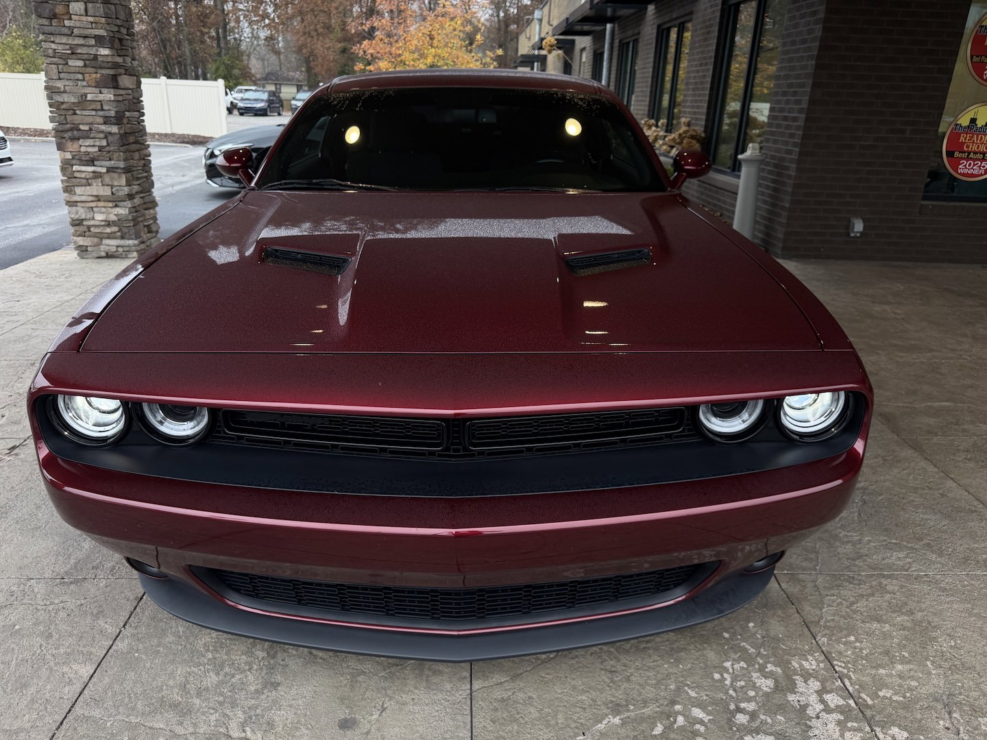 2022 Dodge Challenger SXT photo 3
