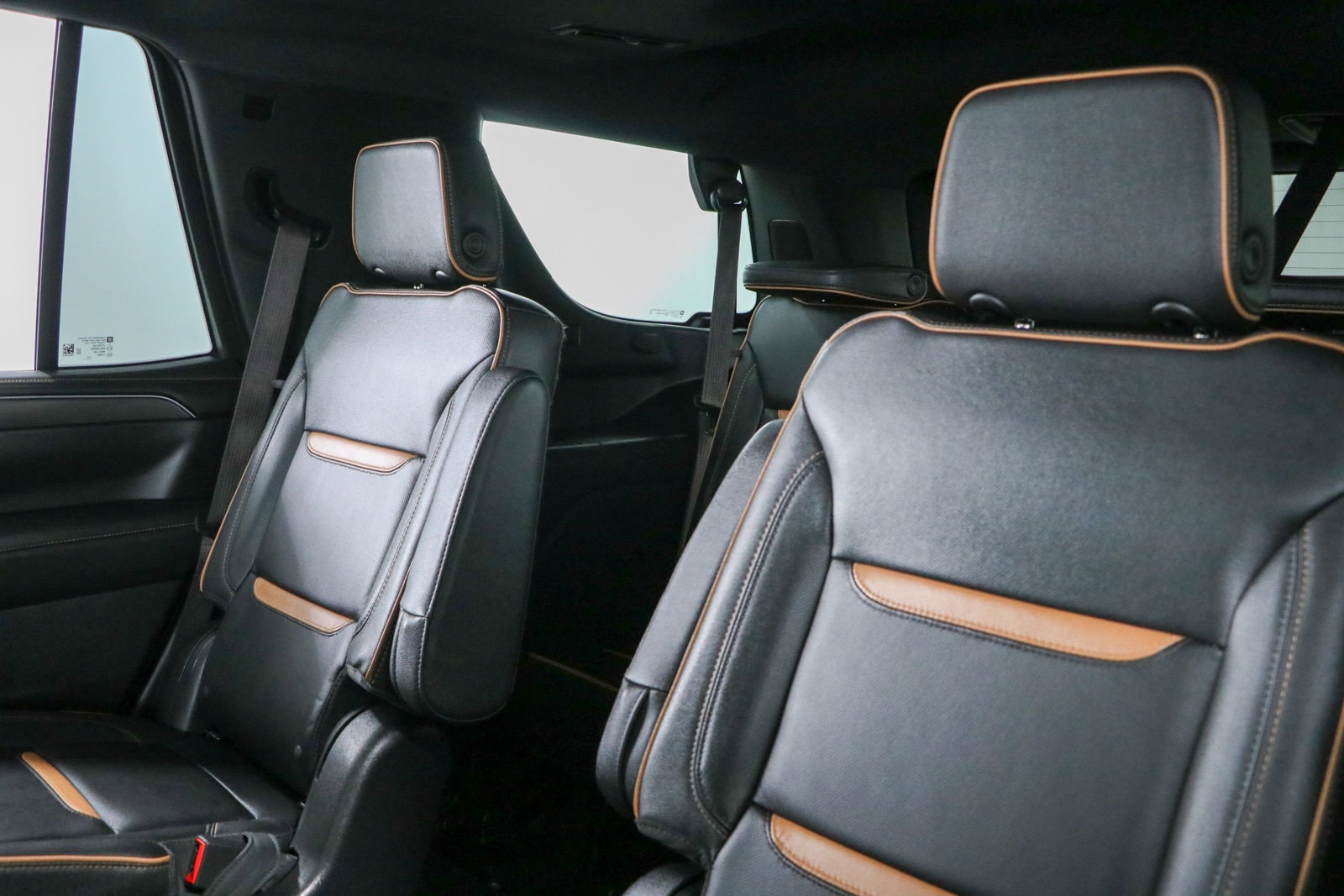 2023 GMC Yukon AT4 - Photo 29