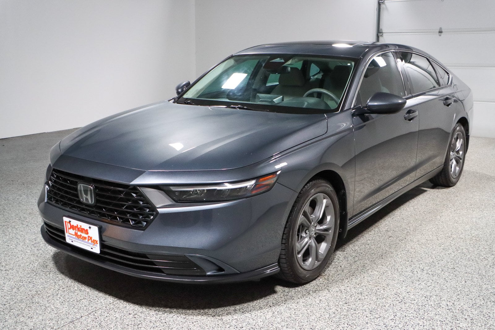 2024 Honda Accord EX - Photo 29