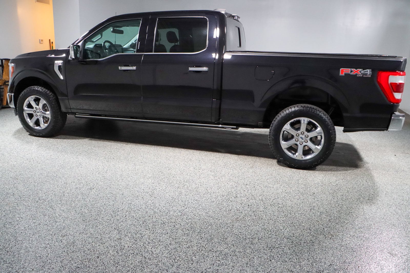 2023 Ford F-150 Lariat - Photo 10
