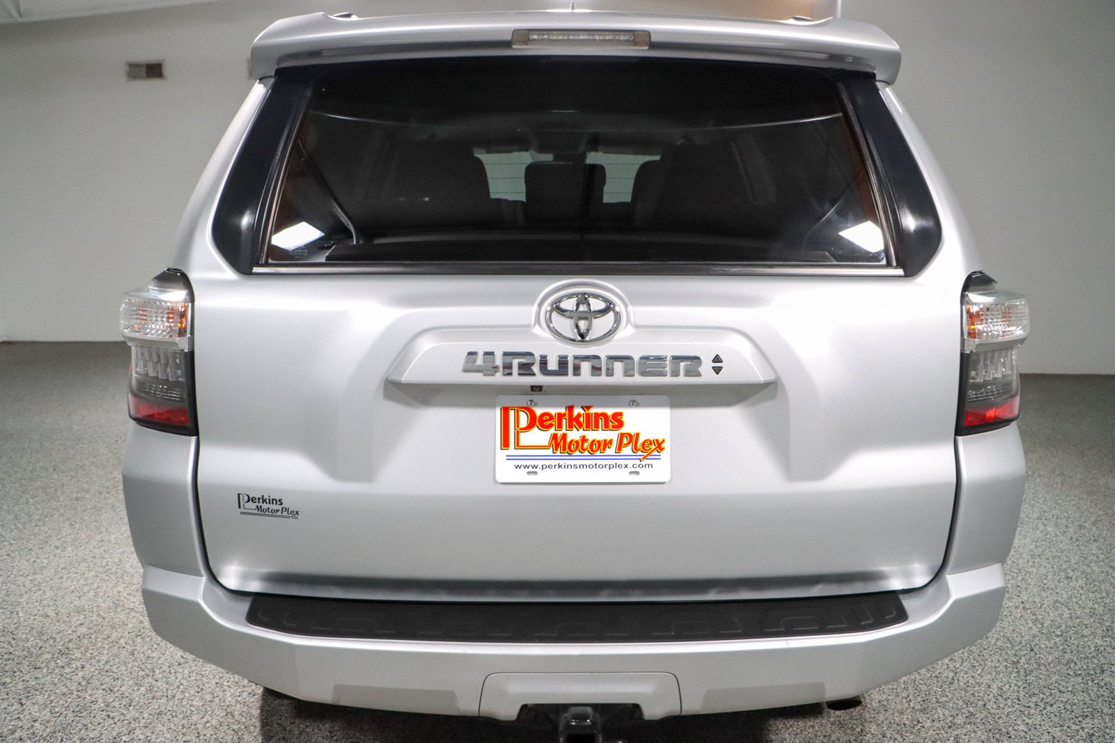 2021 Toyota 4Runner SR5 - Photo 8