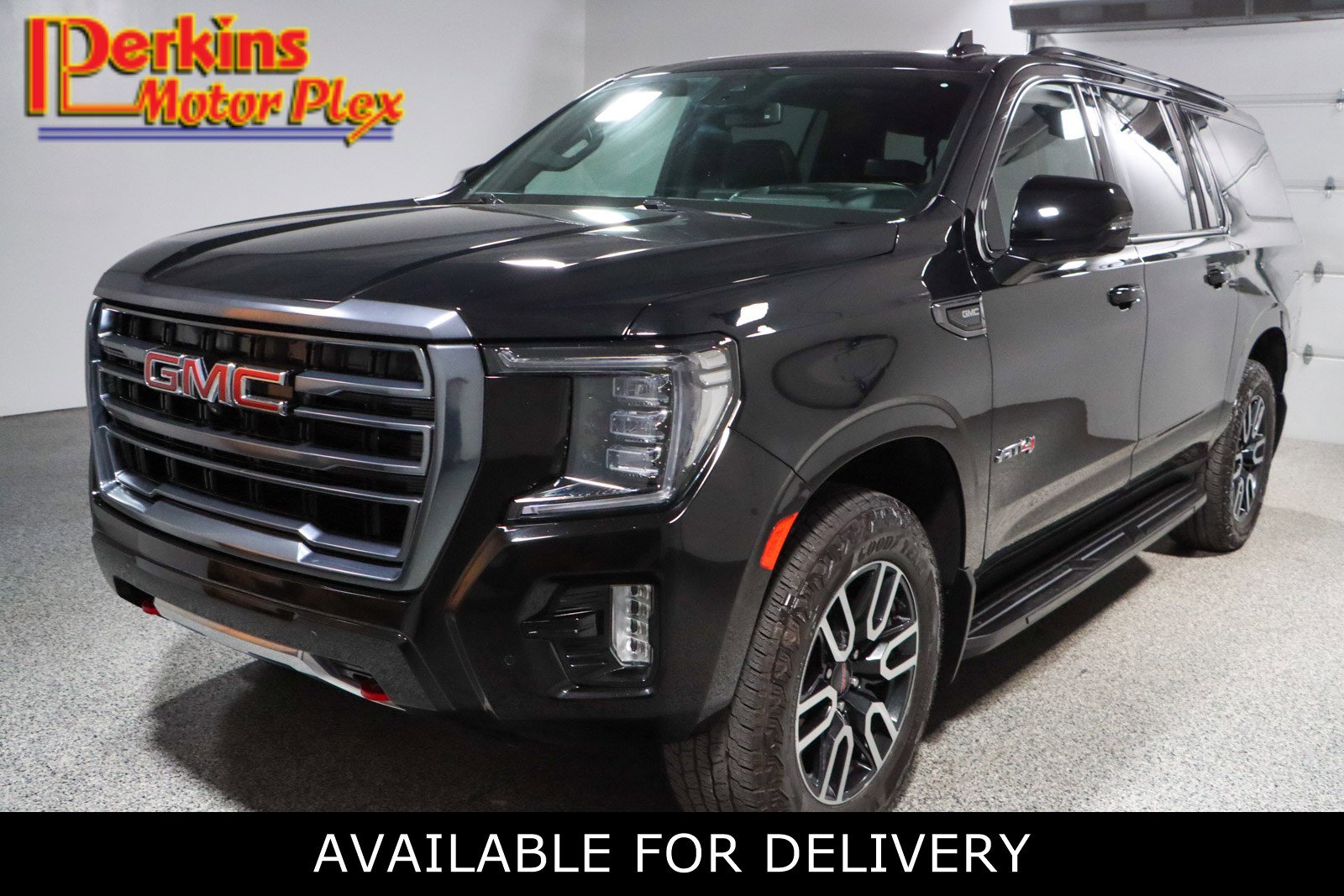 2024 GMC Yukon AT4 4X4's photo